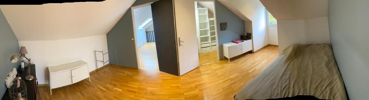 Une Belle Chambre Au Calme Avec Piscine Ormesson-sur-Marne Eksteriør billede